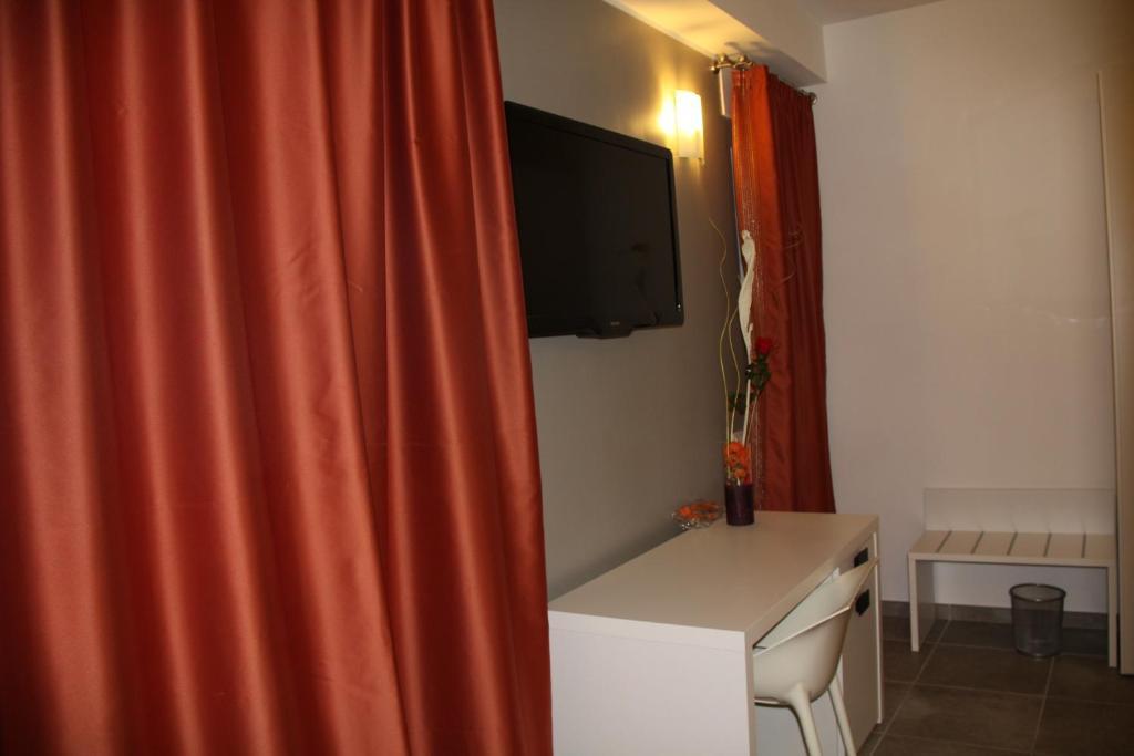 Bcomfort Hotel Cagliari Bilik gambar