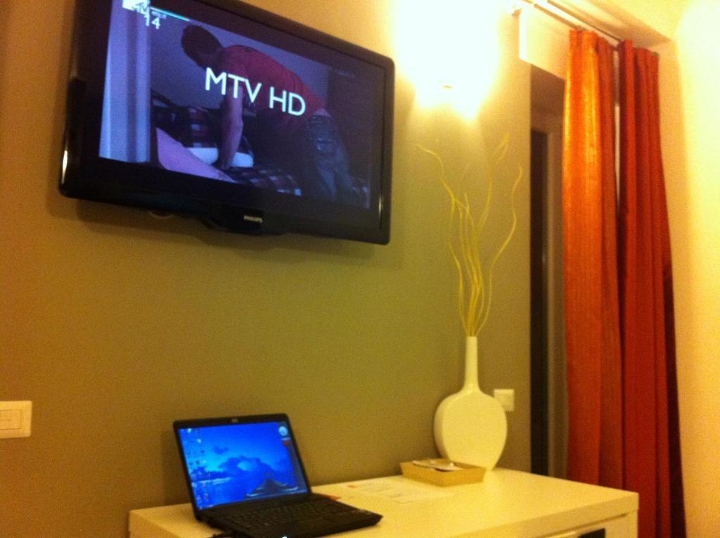 Bcomfort Hotel Cagliari Luaran gambar
